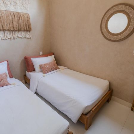 Gili Boho Villas - Aesthetic Private Pool Villas Гили Траванган Экстерьер фото
