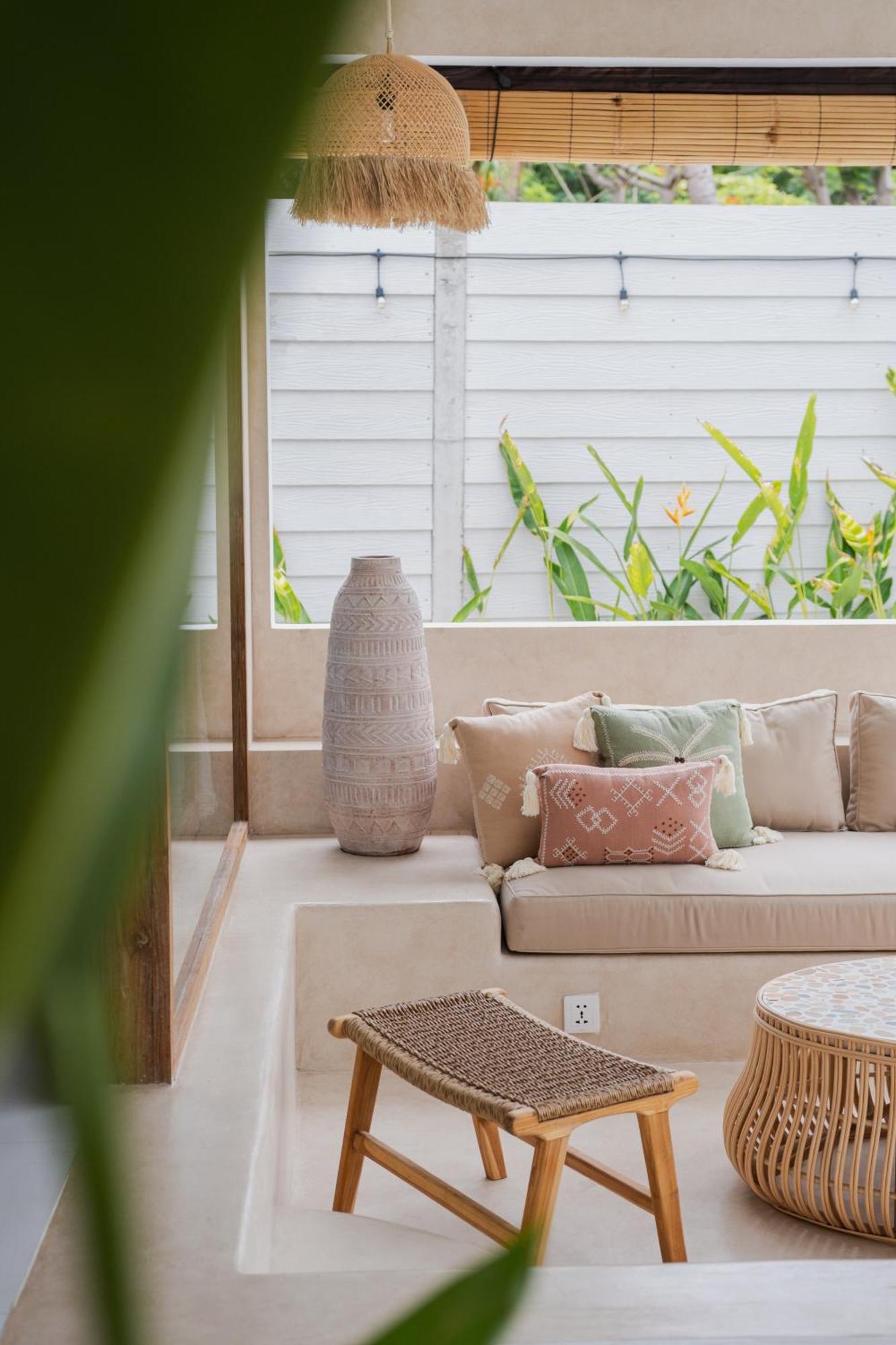 Gili Boho Villas - Aesthetic Private Pool Villas Гили Траванган Экстерьер фото