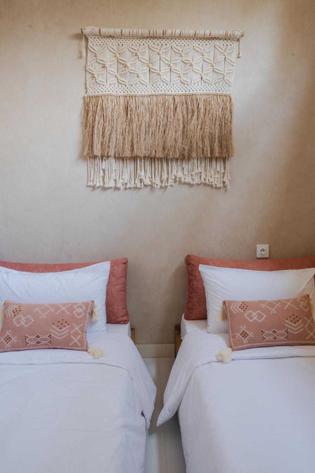 Gili Boho Villas - Aesthetic Private Pool Villas Гили Траванган Экстерьер фото