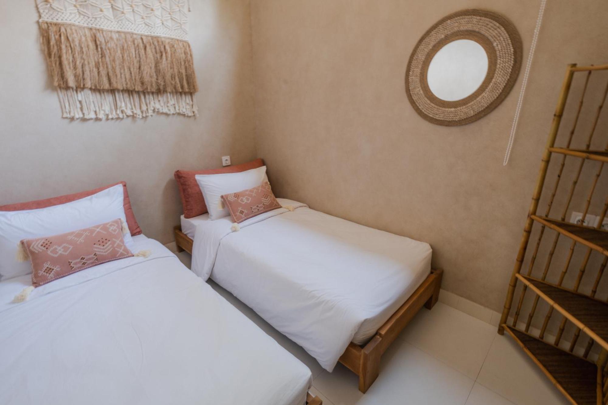 Gili Boho Villas - Aesthetic Private Pool Villas Гили Траванган Экстерьер фото